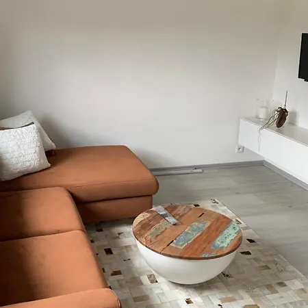 S Bazenem A Saunou شقة Perštejn