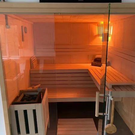 S Bazenem A Saunou Perštejn