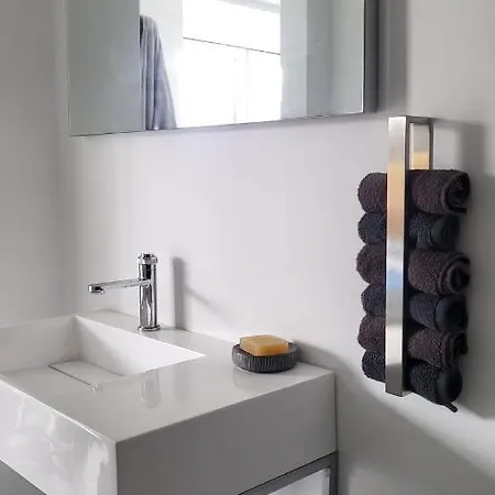 Lejlighed S Bazenem A Saunou