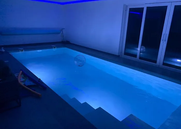 S Bazénem A Saunou Apartmán