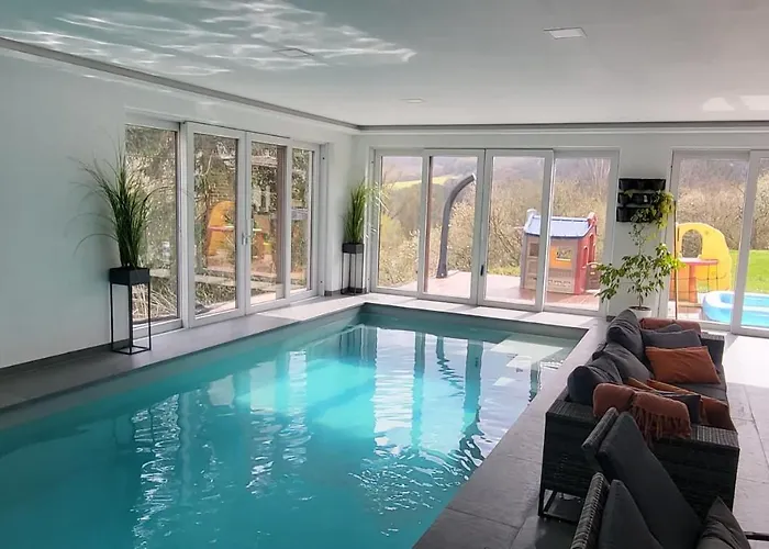Apartmán S Bazénem A Saunou